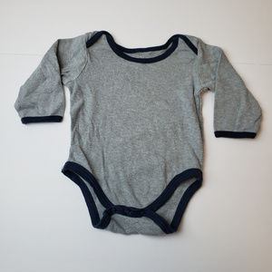 Baby Gear Boys Onesie Size 6-9 Months Long Sleeve